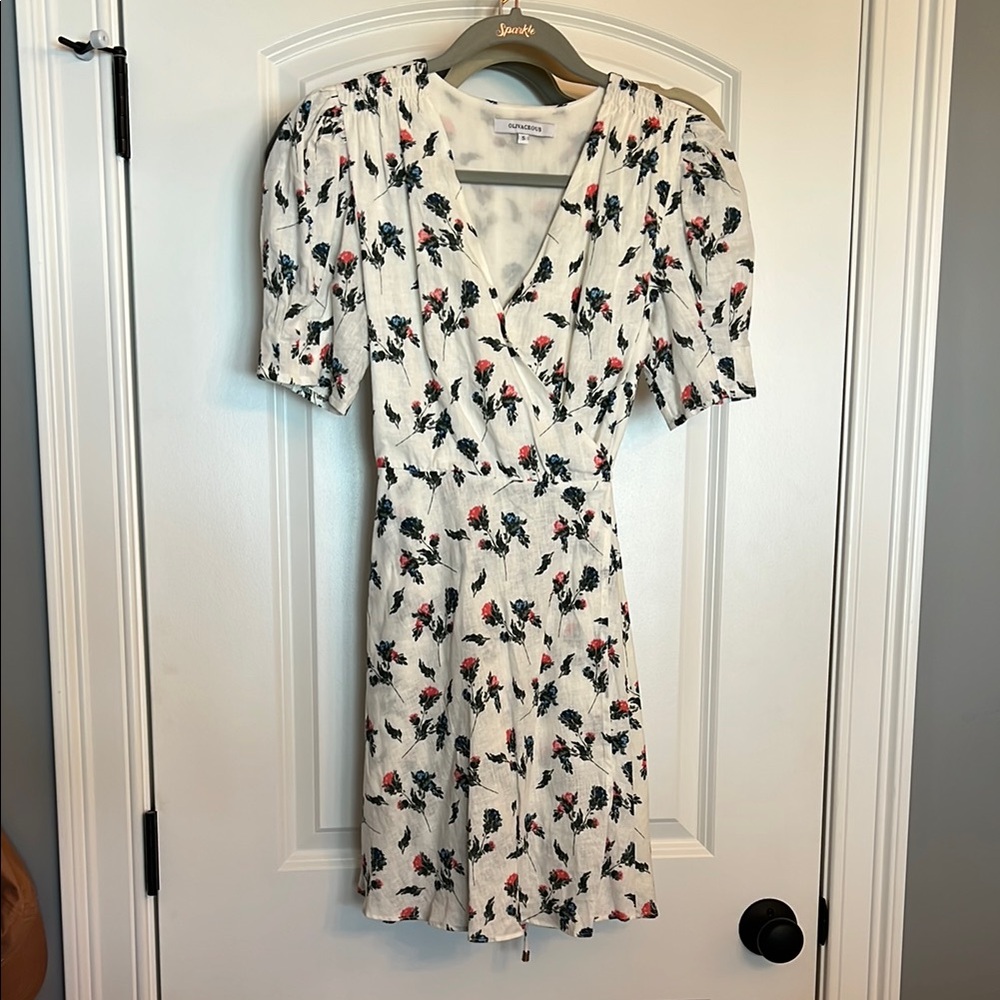 Olivaceous White Puff Sleeve V-Neck Sundress